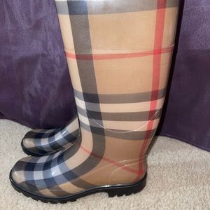 AUTHENTIC Burberry Rain Boots